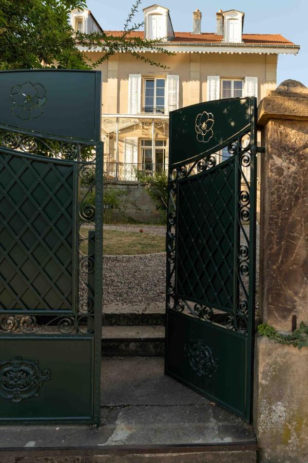 Bed and Breakfast Le Parc Du Magnolia Montbéliard Esterno foto